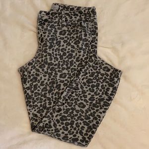 Loft curvy skinny leopard print jeans size 30